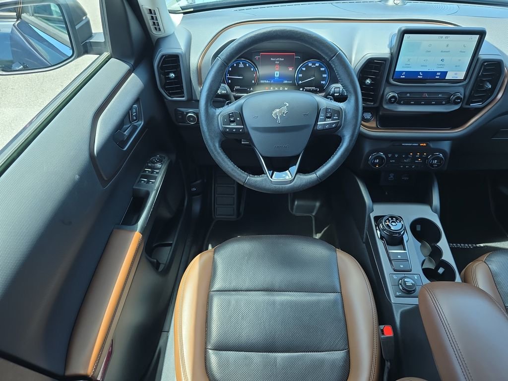 Used 2021 Blue Ford Badlands image 15