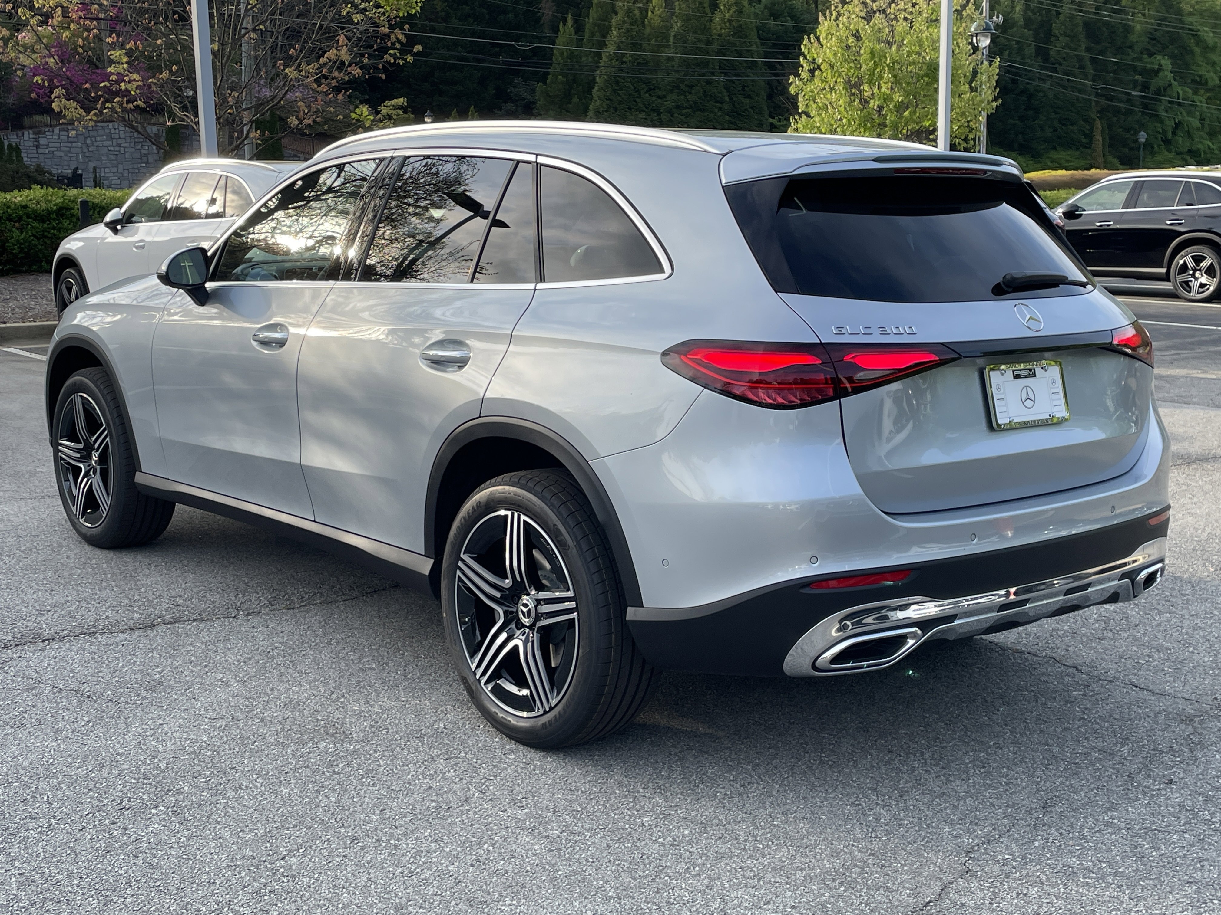 New 2026 Cirrus Silver Metallic Mercedes-Benz GLC 300 SUV image 13