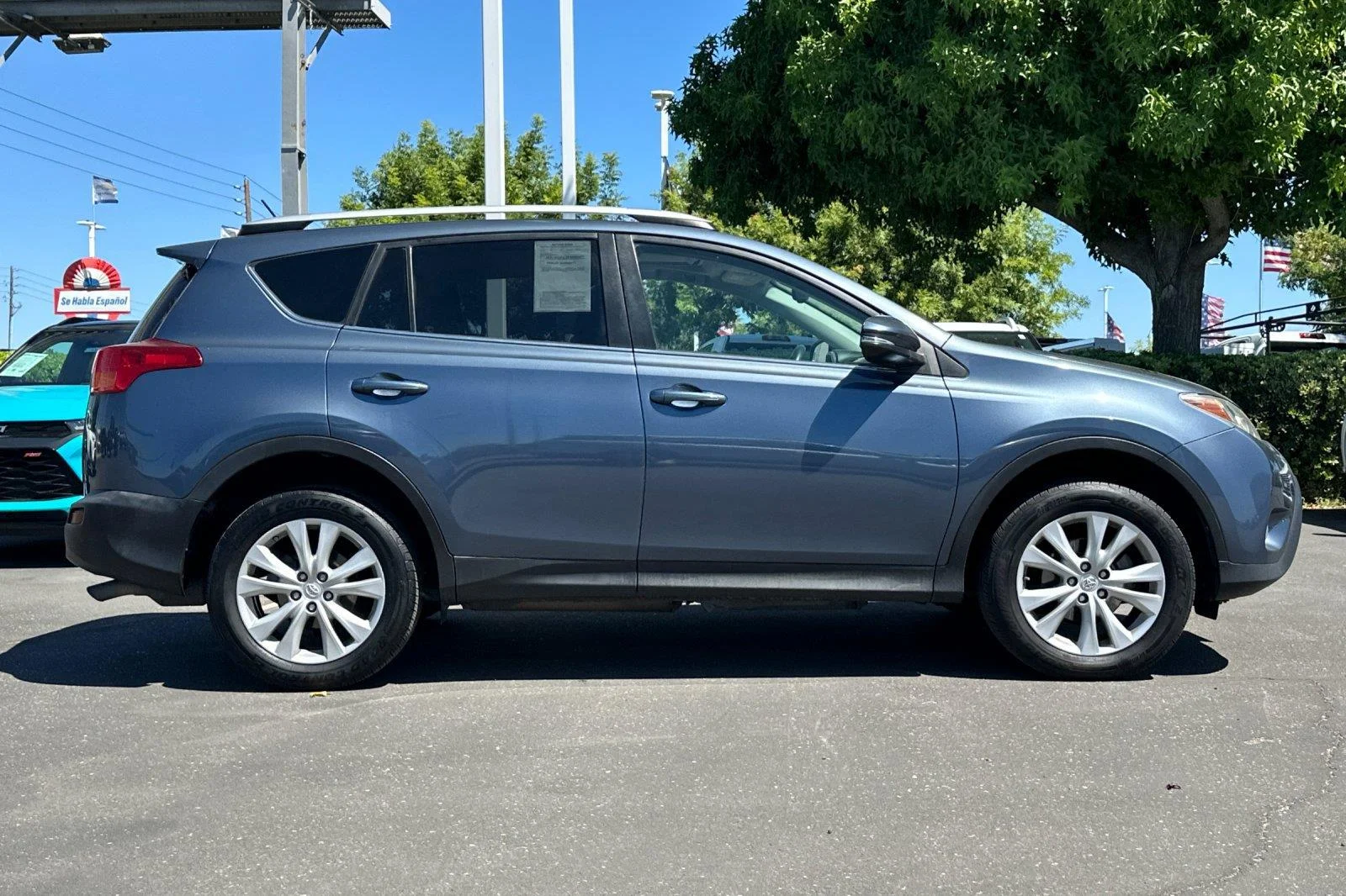 Used 2013 Shoreline Blue Pearl Toyota Limited image 2