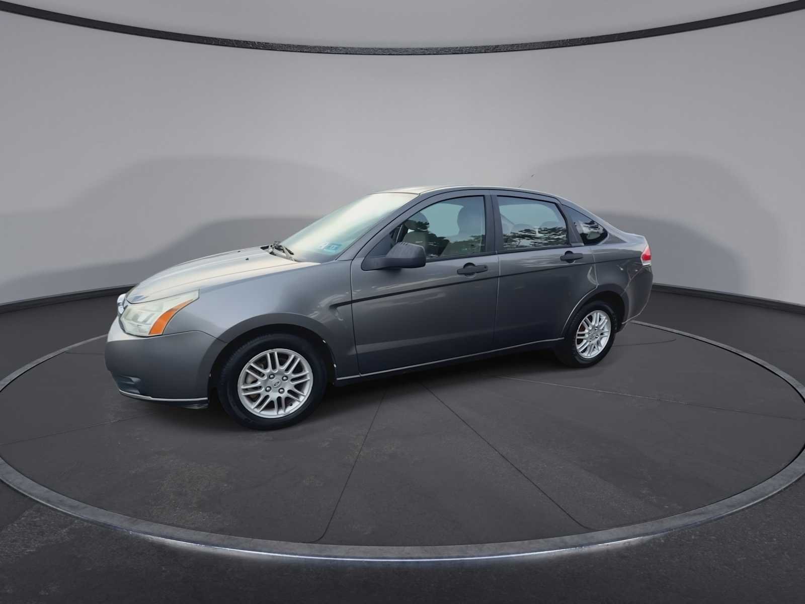 Used 2010 Sterling Grey Metallic Ford SE image 4