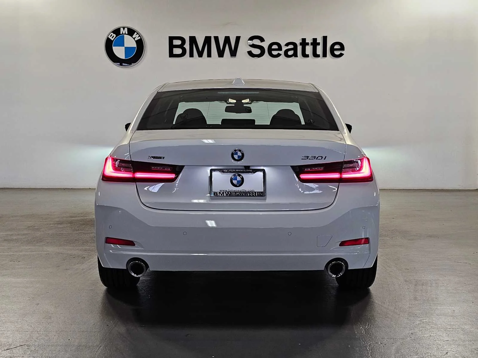 New 2026 Alpine White BMW NA xDrive image 5