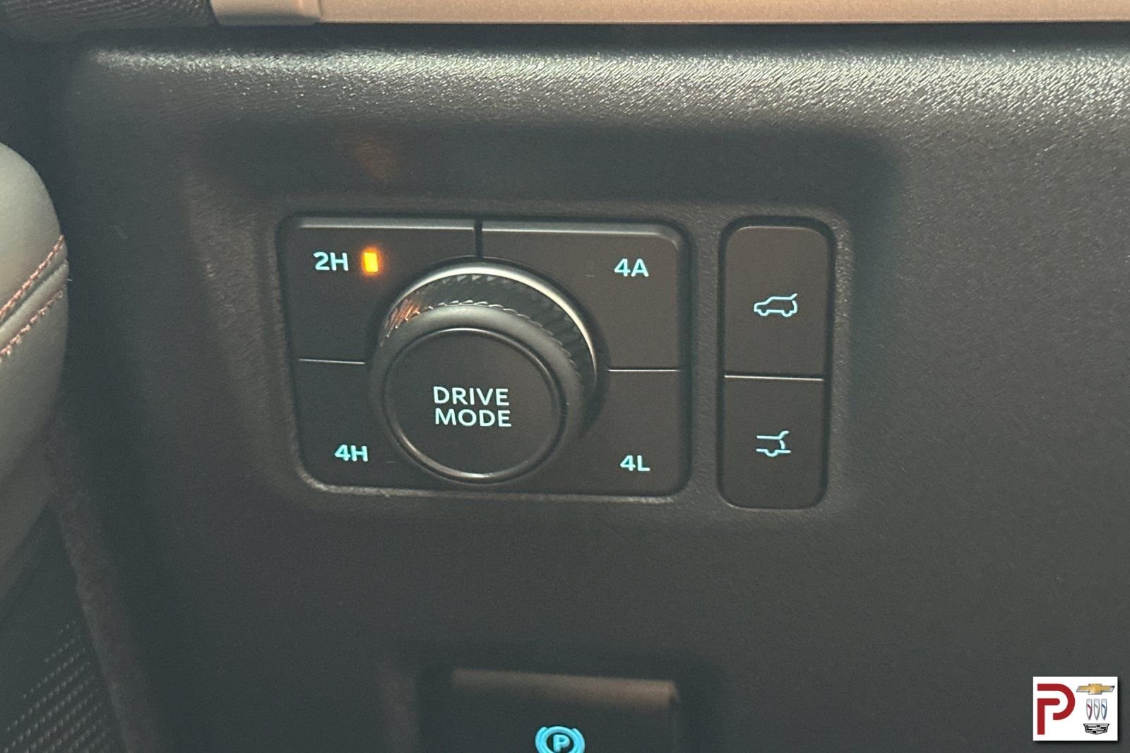 Used 2025 White Ford Active image 34