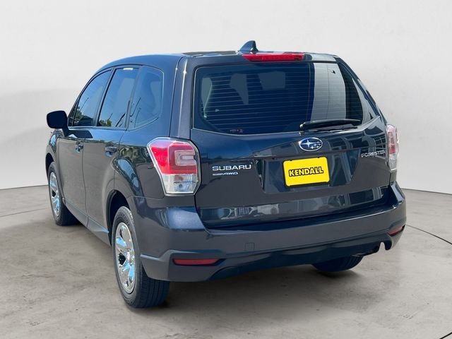 Used 2018 Dark Gray Metallic Subaru 2.5i image 3
