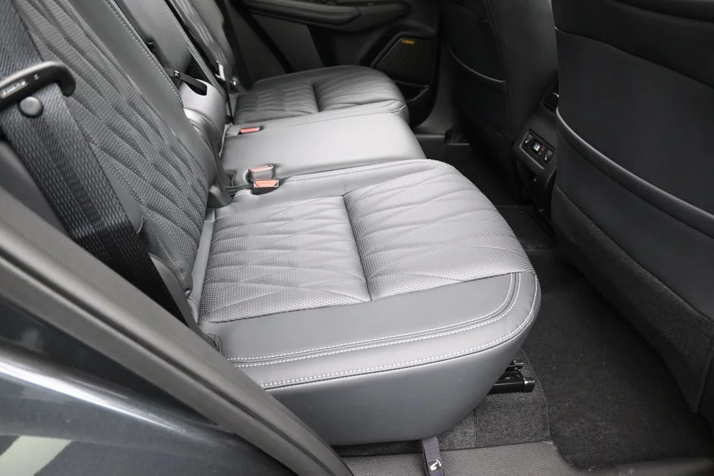 New 2026 Graphite Gray Mitsubishi BLACK EDITION S-AWC image 39