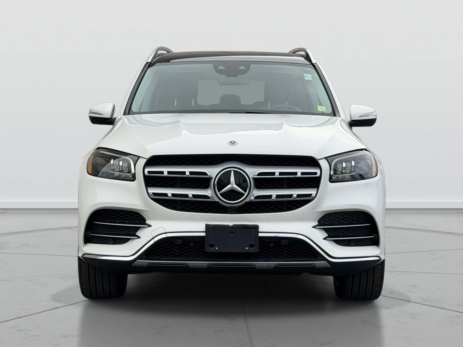 Used 2023  Mercedes-Benz GLS 450 image 2