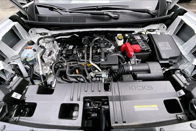 New 2026 Nissan Kicks SR