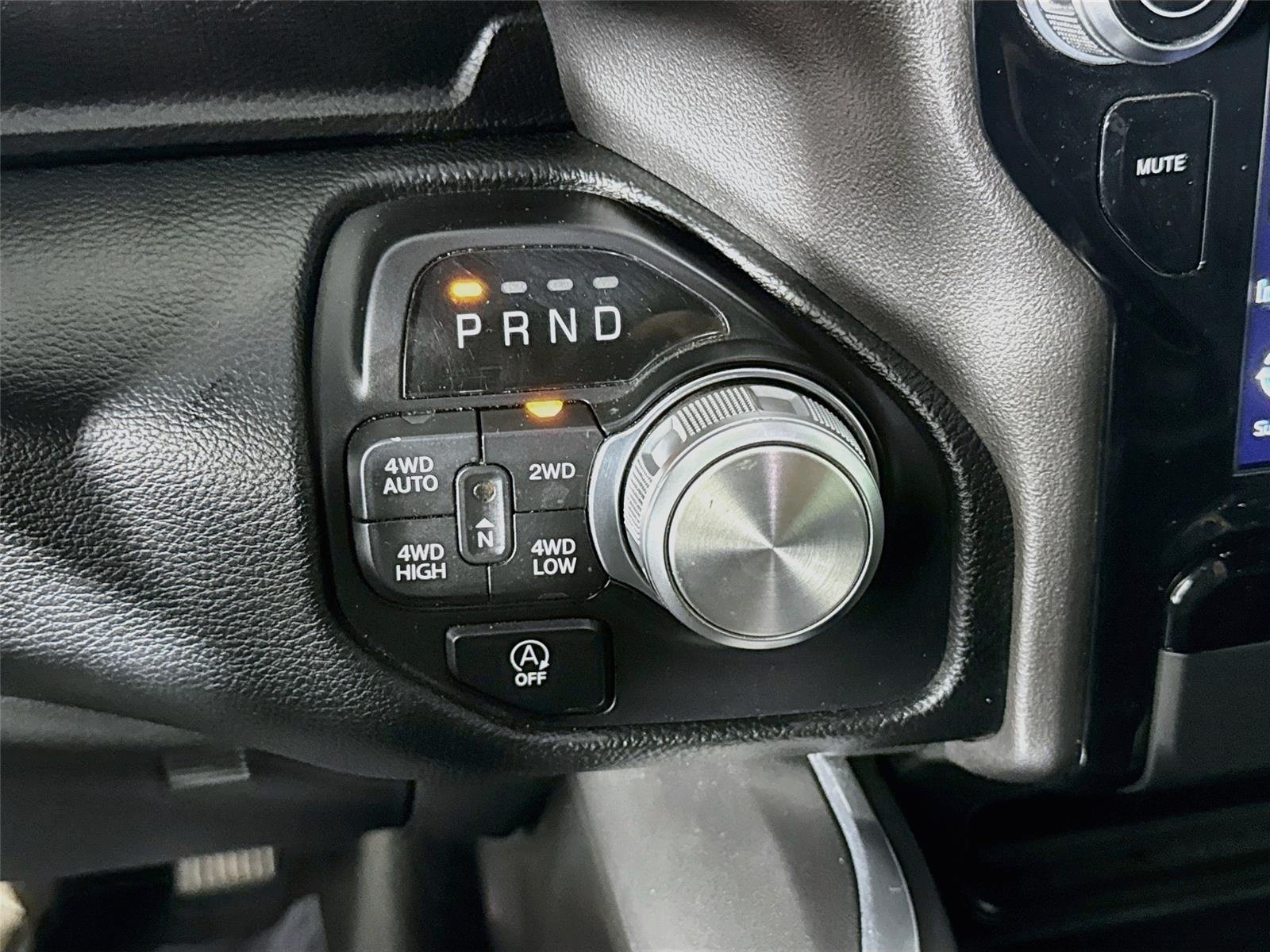 Used 2021 Diamond Black Crystal Pearlcoat Ram Laramie image 19