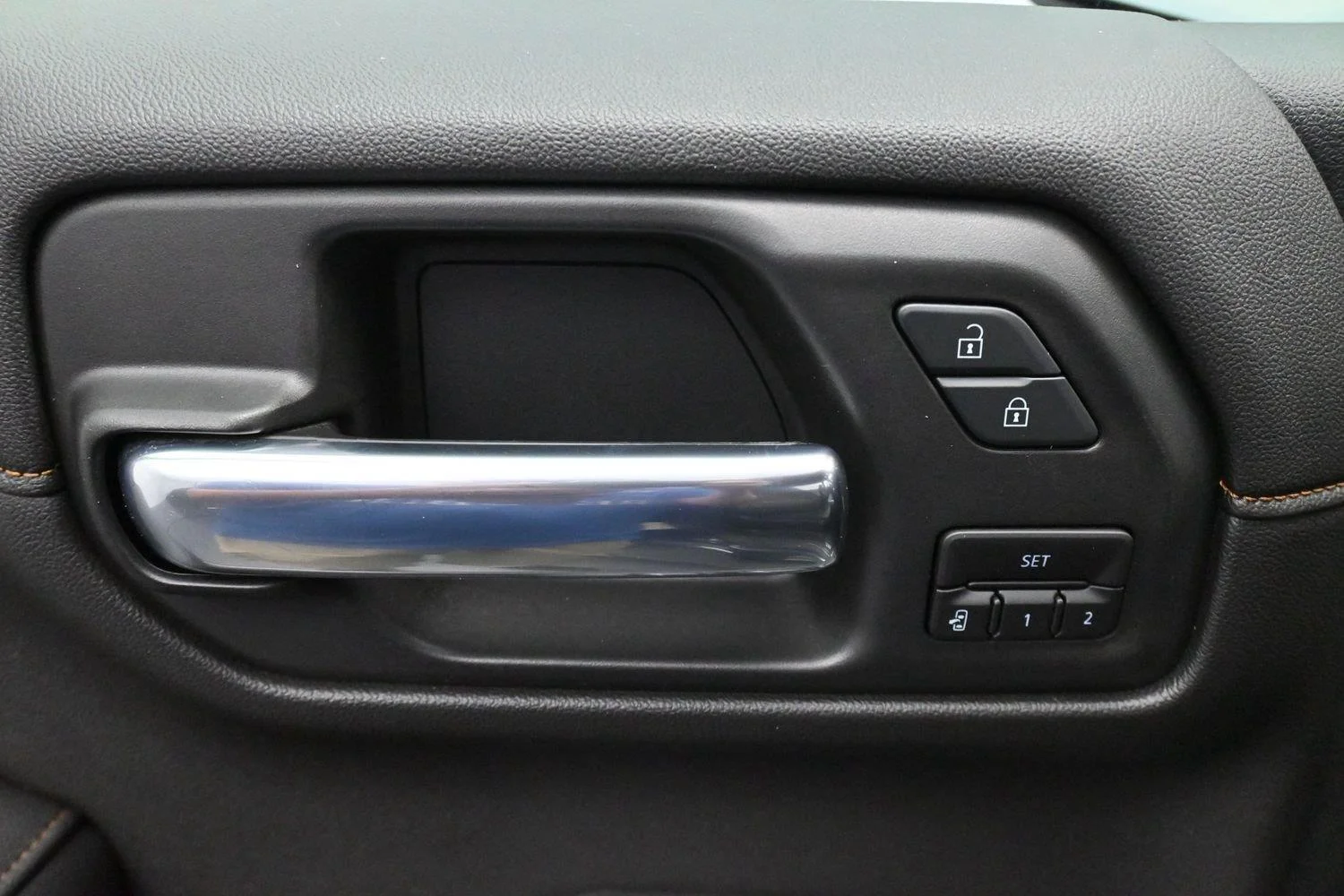 Used 2020 CARBON BLACK METALLIC GMC AT4 image 11