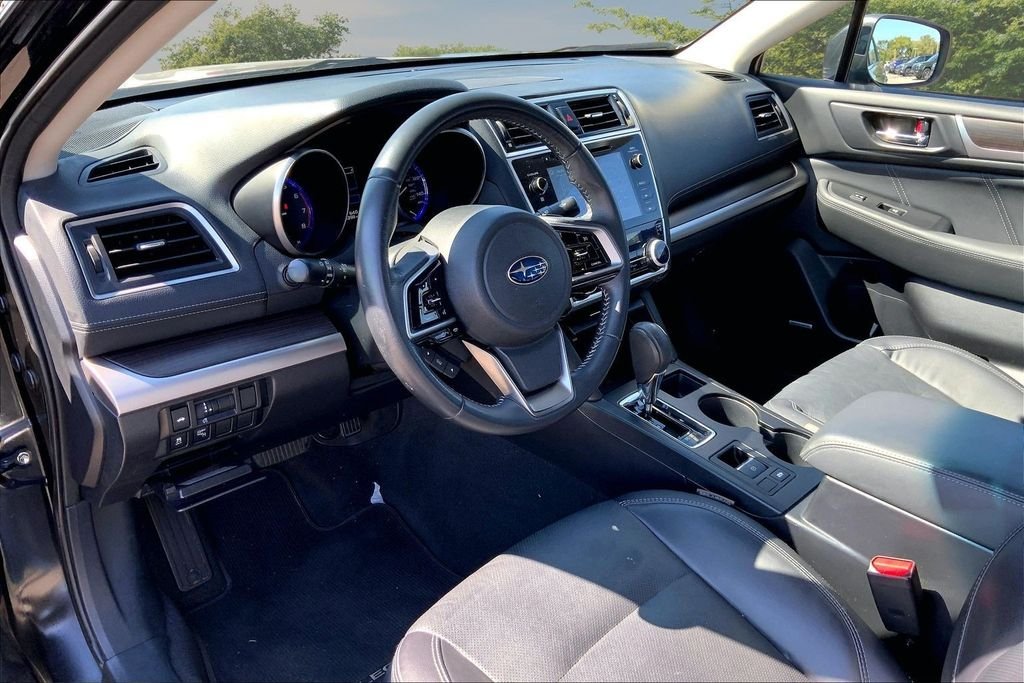 Used 2018 Black Subaru 2.5i image 17