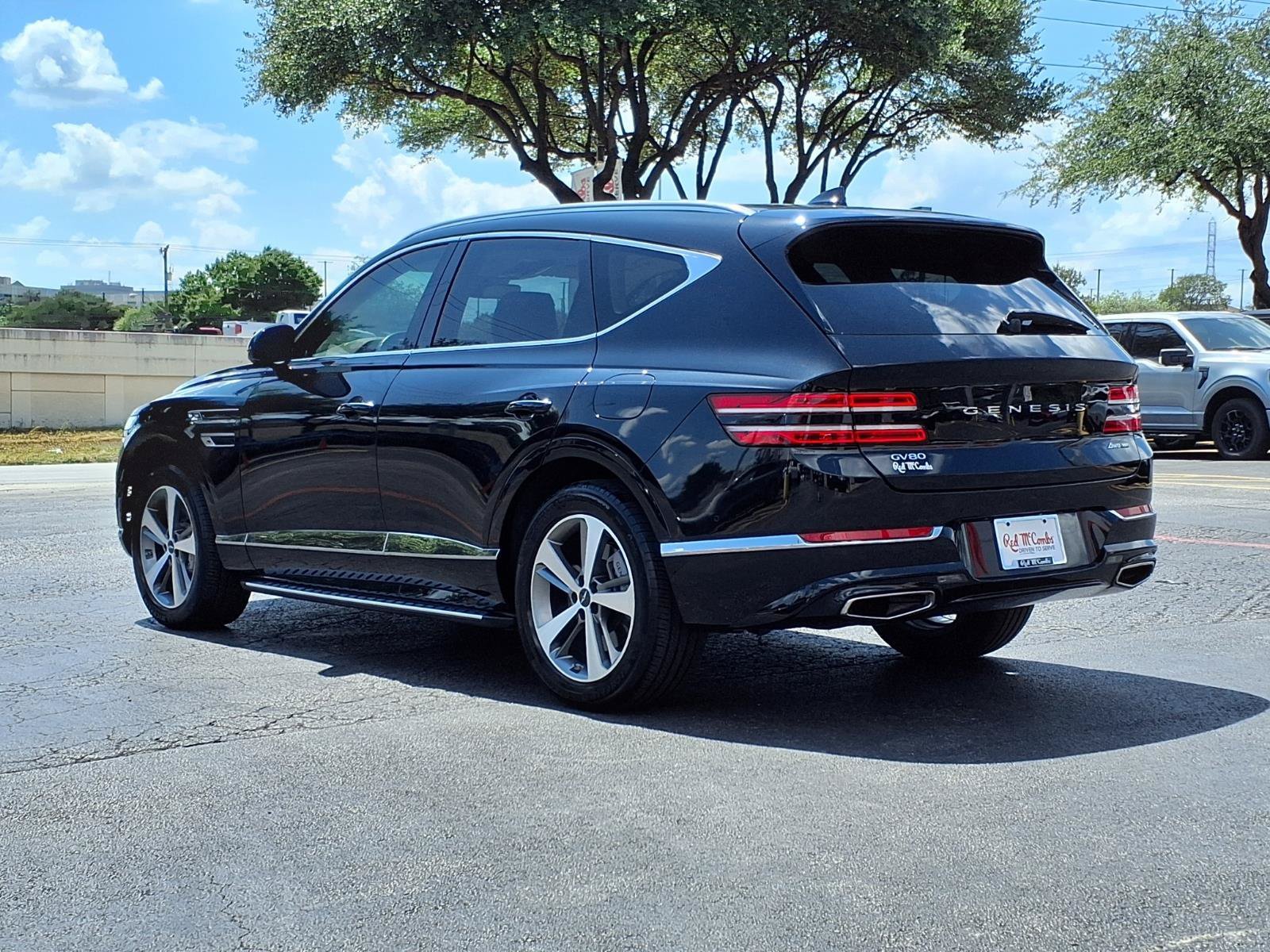 Used 2024 Vik Black Genesis 3.5T AWD 7P image 7