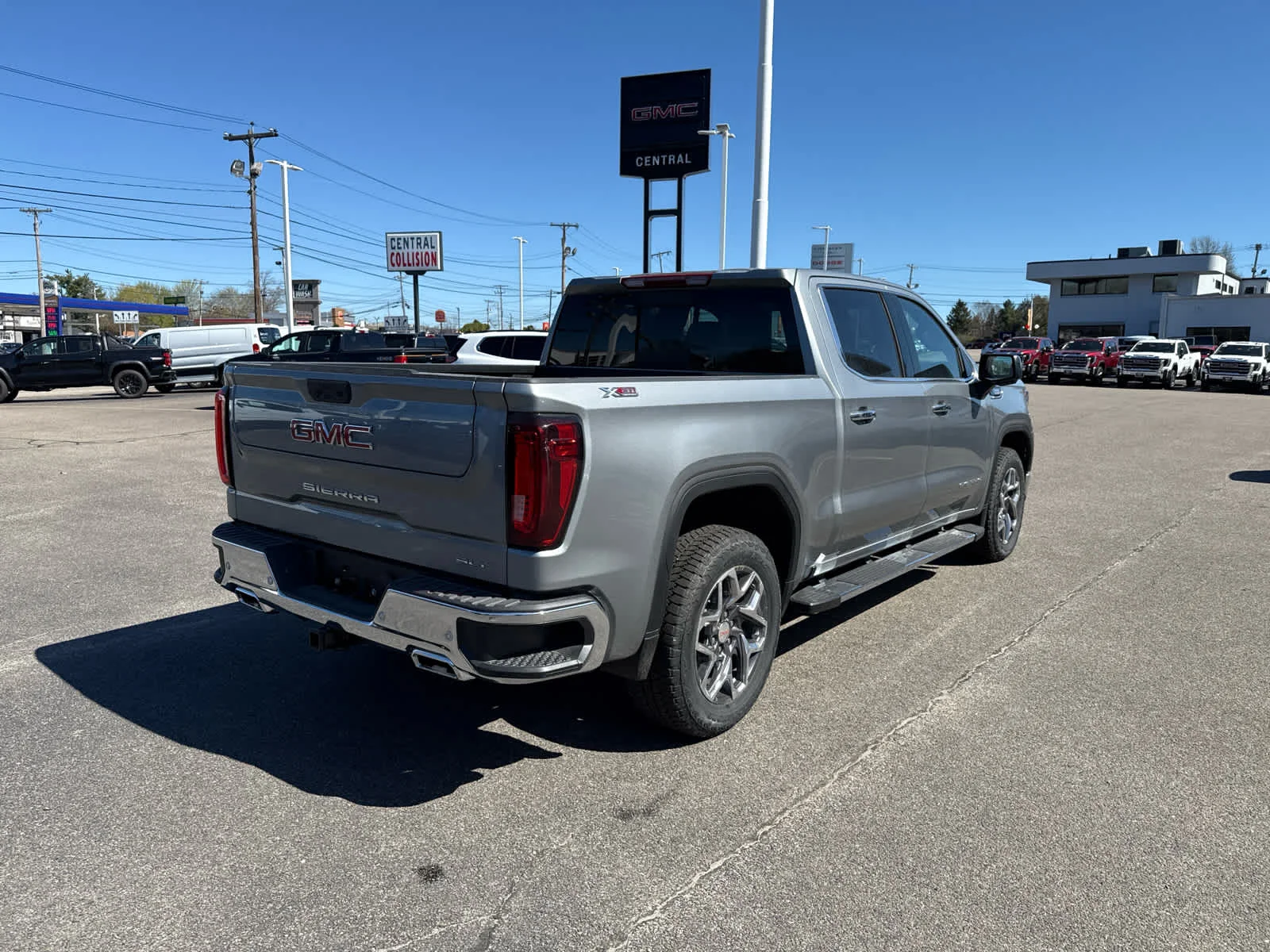 New 2026 Sterling Metallic GMC SLT image 5