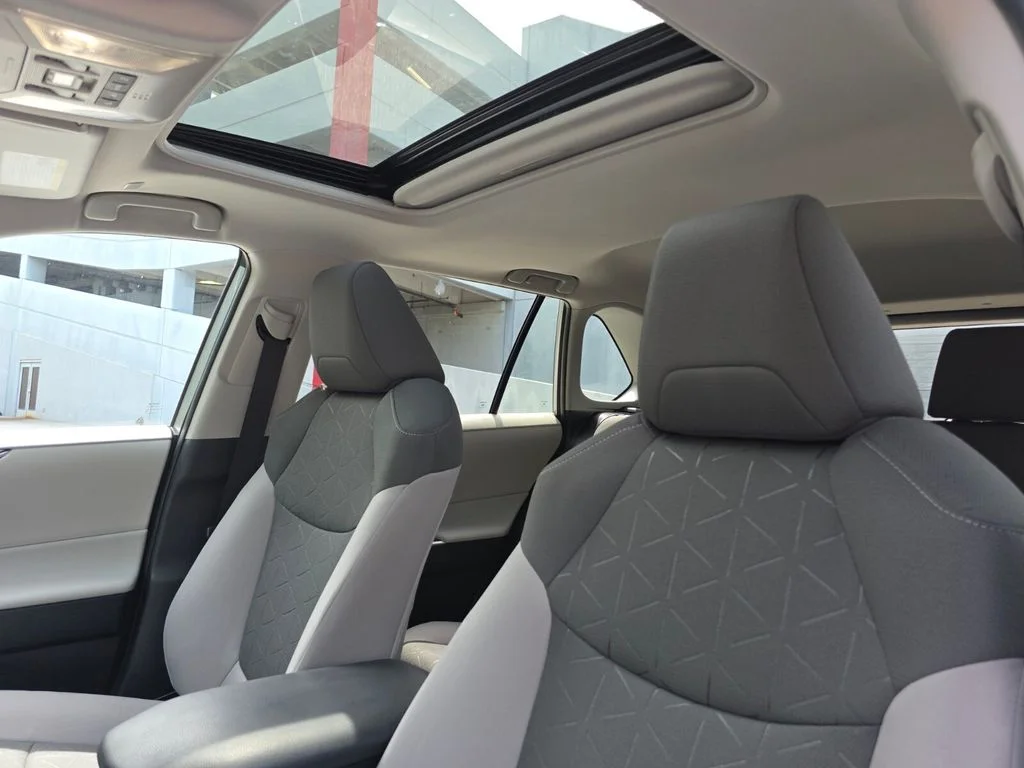 Used 2025 Silver Toyota XLE image 24
