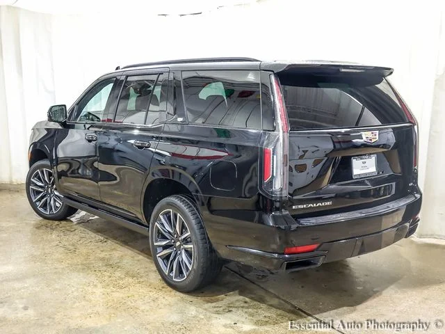 Used 2021 Black Cadillac Sport image 9