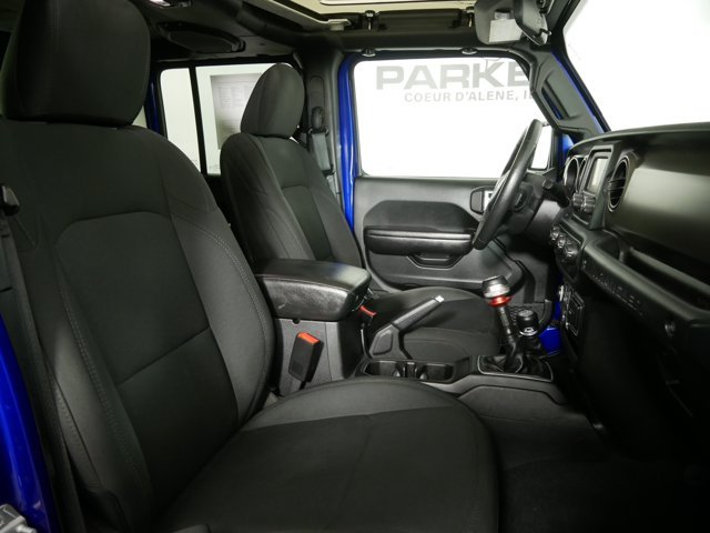 Used 2018 Ocean Blue Metallic Clearcoat Jeep Sport S image 16