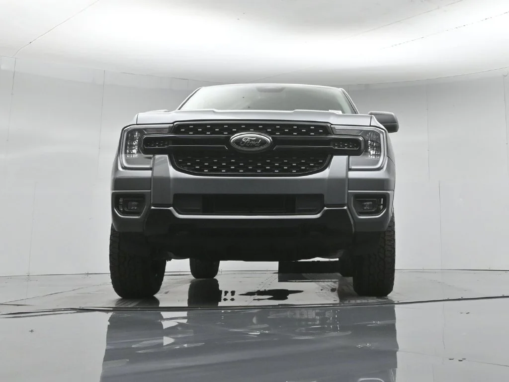 New 2026 Carbonized Gray Metallic Ford XLT image 44