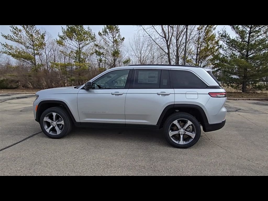 New 2026 Silver Zynith Jeep Limited image 7