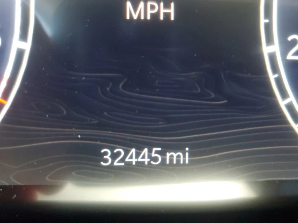 Used 2023 White Jeep Limited image 22