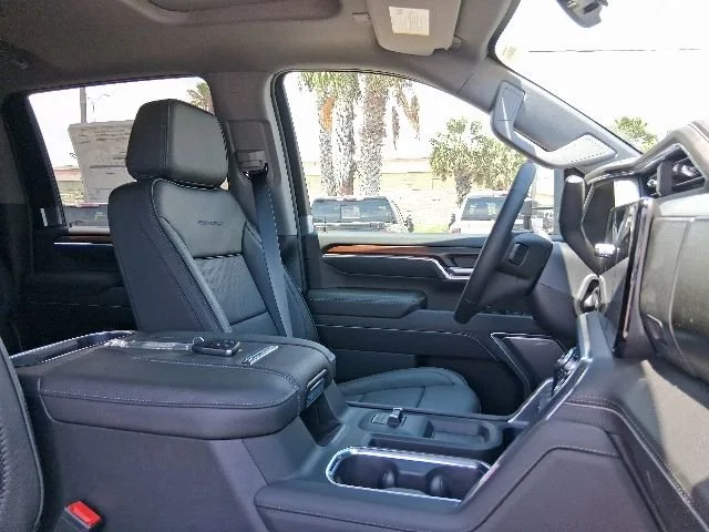 2026 GMC Sierra 2500HD Denali - Photo 16