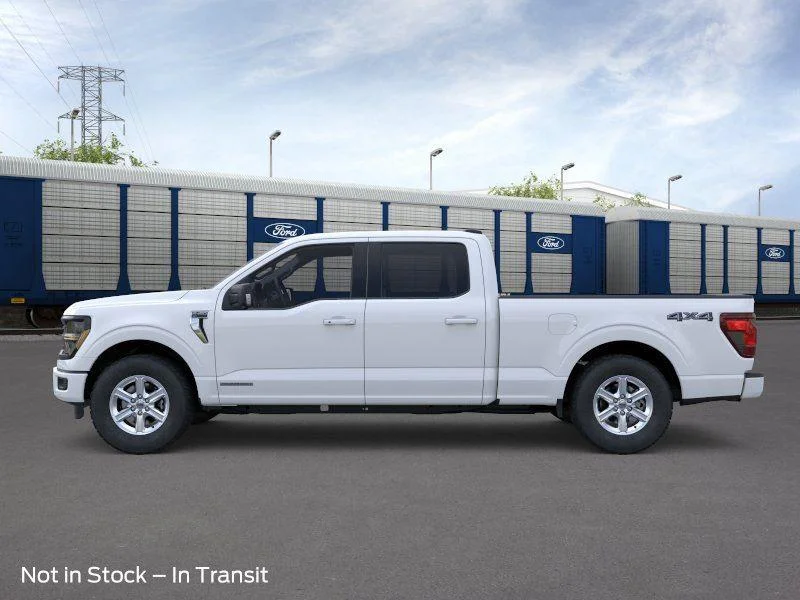 New 2026 Oxford White Ford XLT image 4