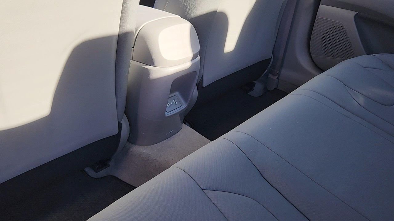 New 2026 Amazon Gray Hyundai SEL Sport image 16