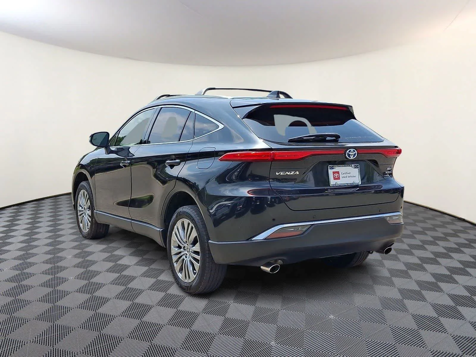 2022 Toyota Venza XLE - Photo 9