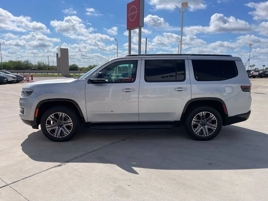 Used 2024 Silver Jeep Series II image 4