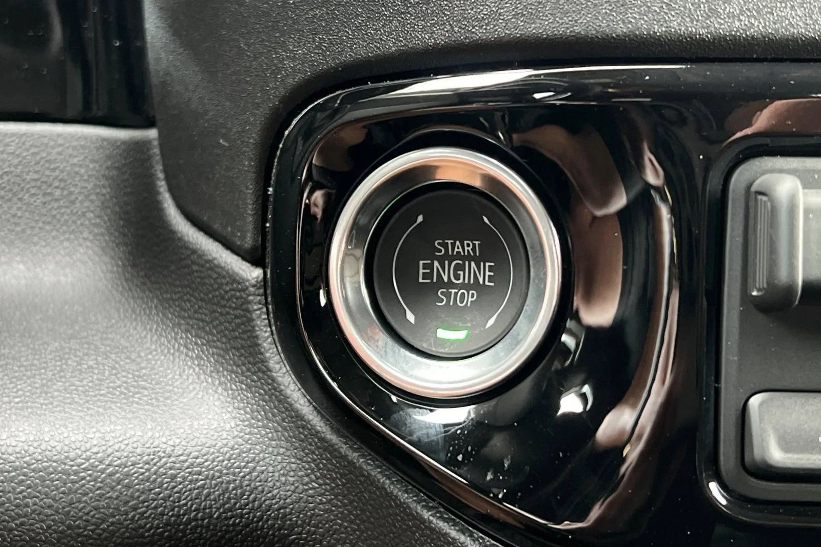 2026 GMC Sierra 3500HD SLE - Photo 24