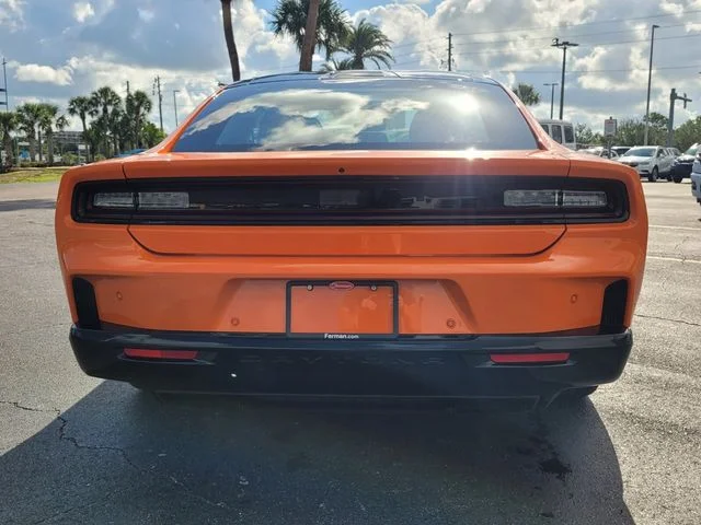 2025 Dodge Charger Daytona R/T - Photo 6