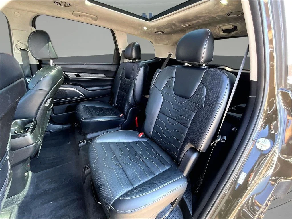 Used 2022 Green Kia SX image 25