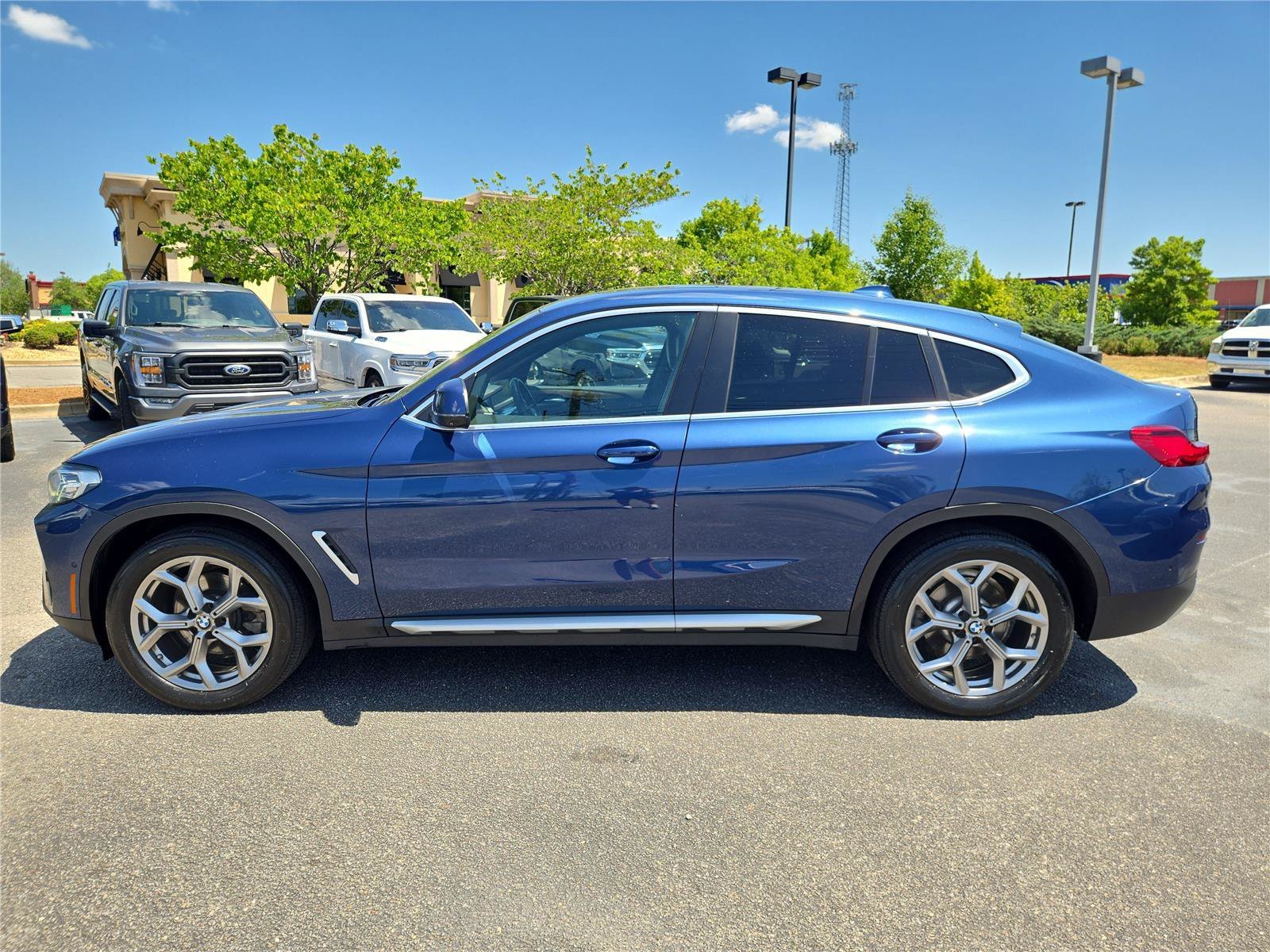 2022 BMW X4 30i - Photo 10
