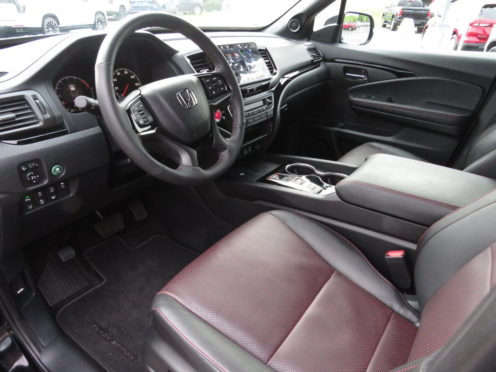 Used 2024  Honda Black Edition image 20