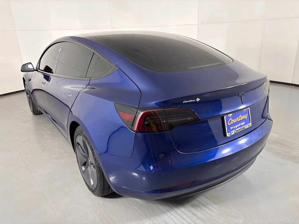 Used 2019 Blue Tesla Mid Range image 6