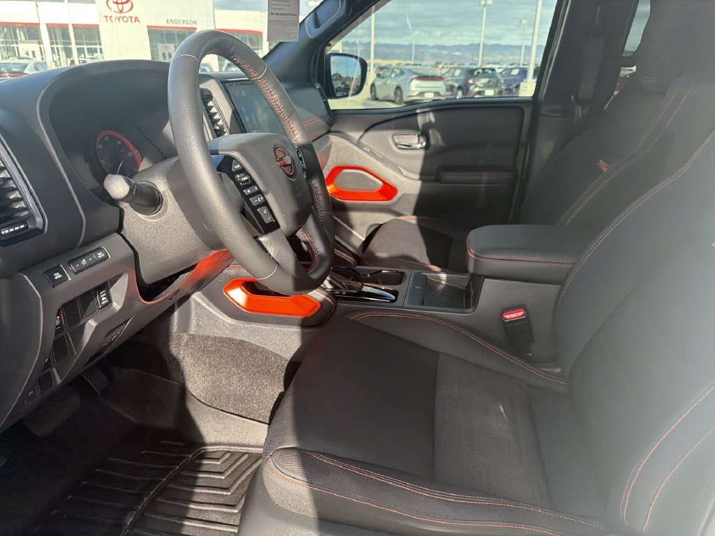 2022 Nissan Frontier PRO-X - Photo 25