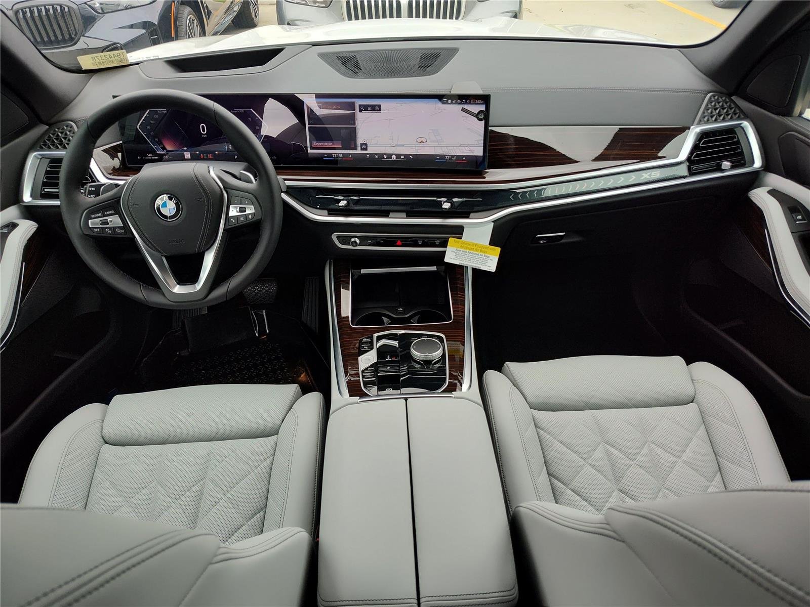 New 2026 Alpine White BMW sDrive40i image 11