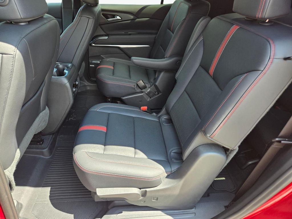 2024 Chevrolet Traverse RS - Photo 18