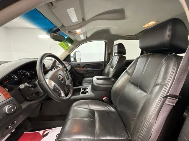 Used 2014 Black GMC SLT image 14