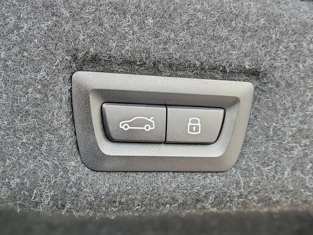 Used 2025 Gray BMW 530i image 8