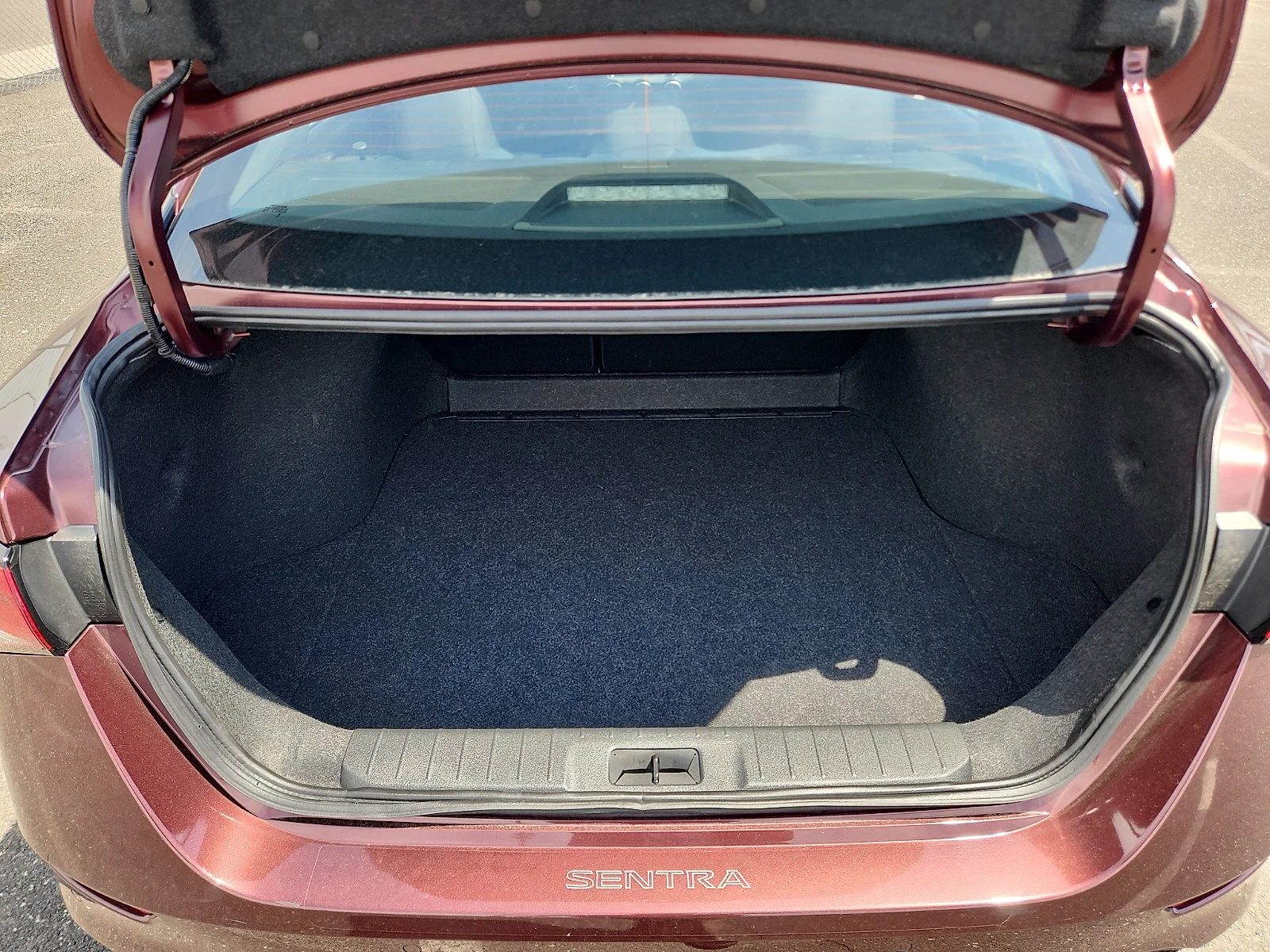 Used 2023 Rosewood Metallic Nissan SV image 29