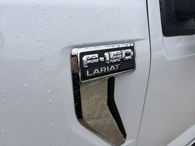 Used 2022 White Ford Lariat image 4