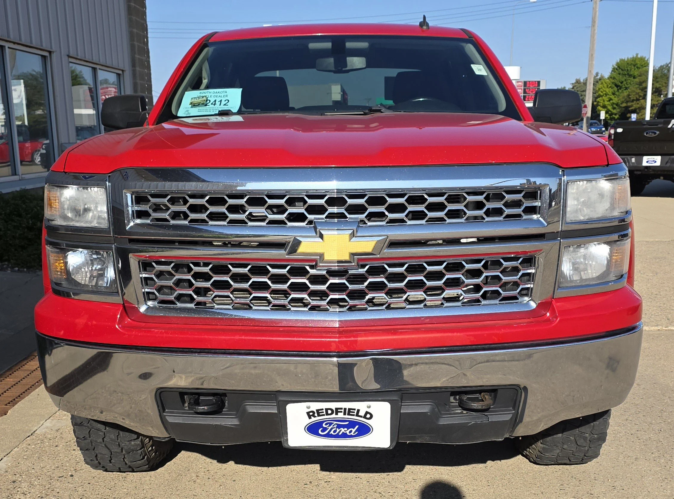 Used 2014 Chevrolet Silverado 1500 LT with VIN 3GCUKREC3EG454524 for sale in Redfield, SD