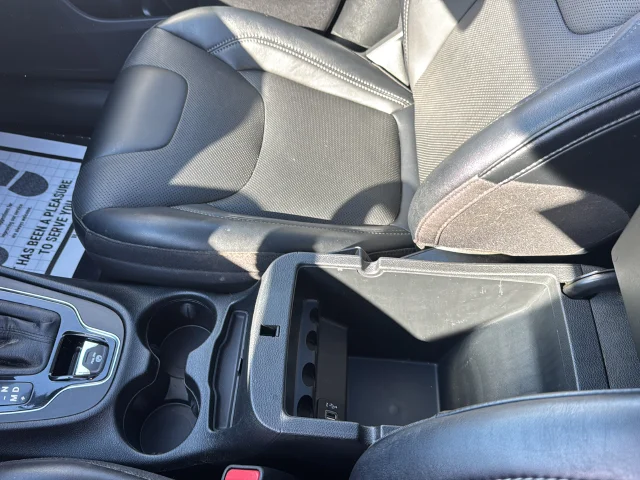 Used 2022 Gray Jeep Limited image 35