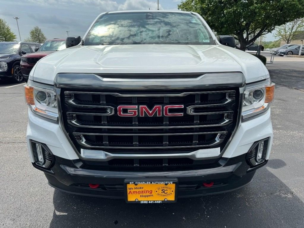 Used 2021 White GMC AT4 w/Cloth image 9
