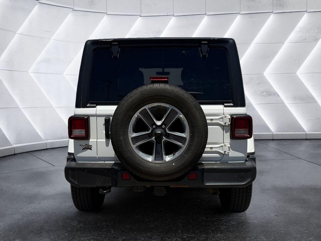 Used 2023 White Jeep Sahara image 5