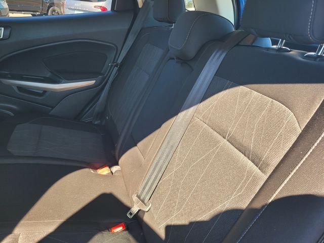 Used 2018 Blue Ford SE image 15