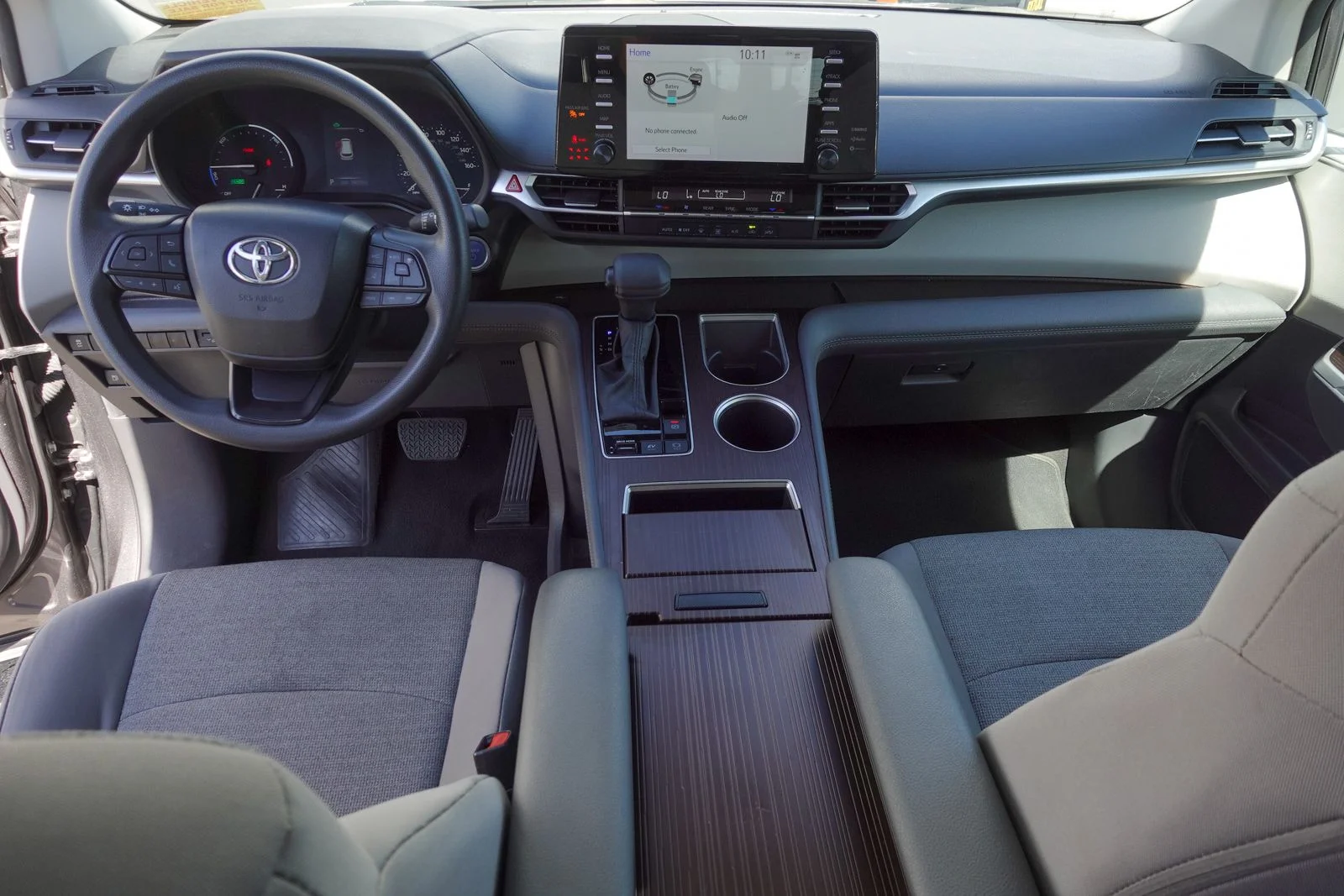 Used 2024 Predawn Gray Mica Toyota LE image 10