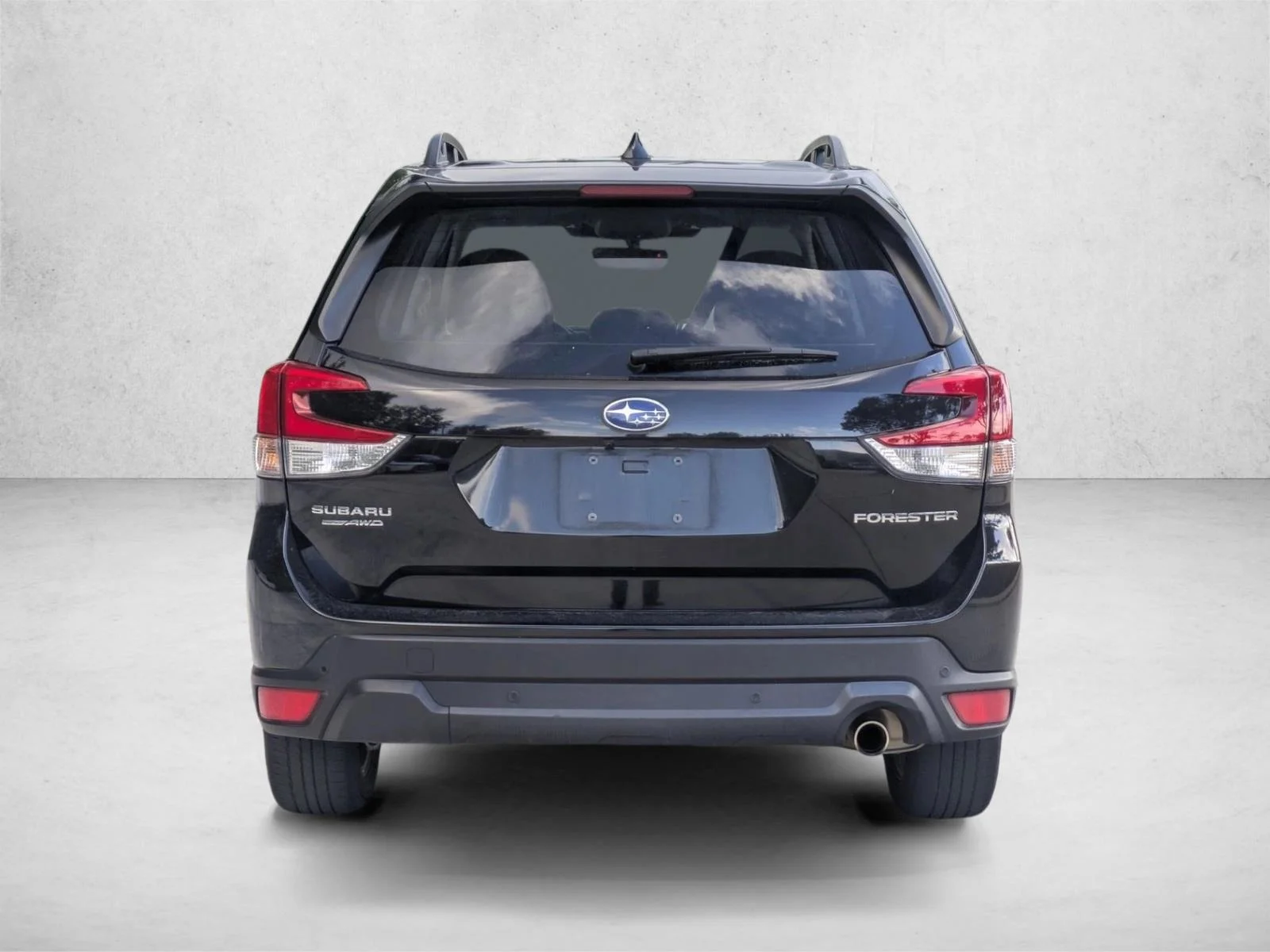 Used 2023 Crystal Black Silica Subaru Limited image 6