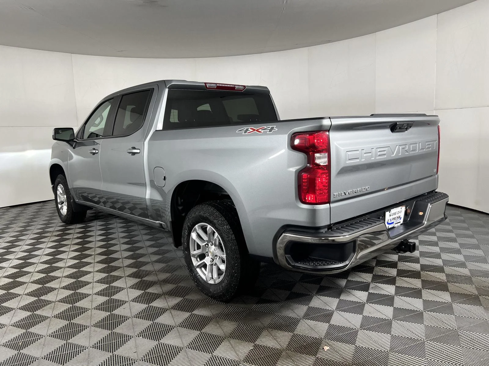 Used 2026 Sterling Gray Metallic Chevrolet LT image 25