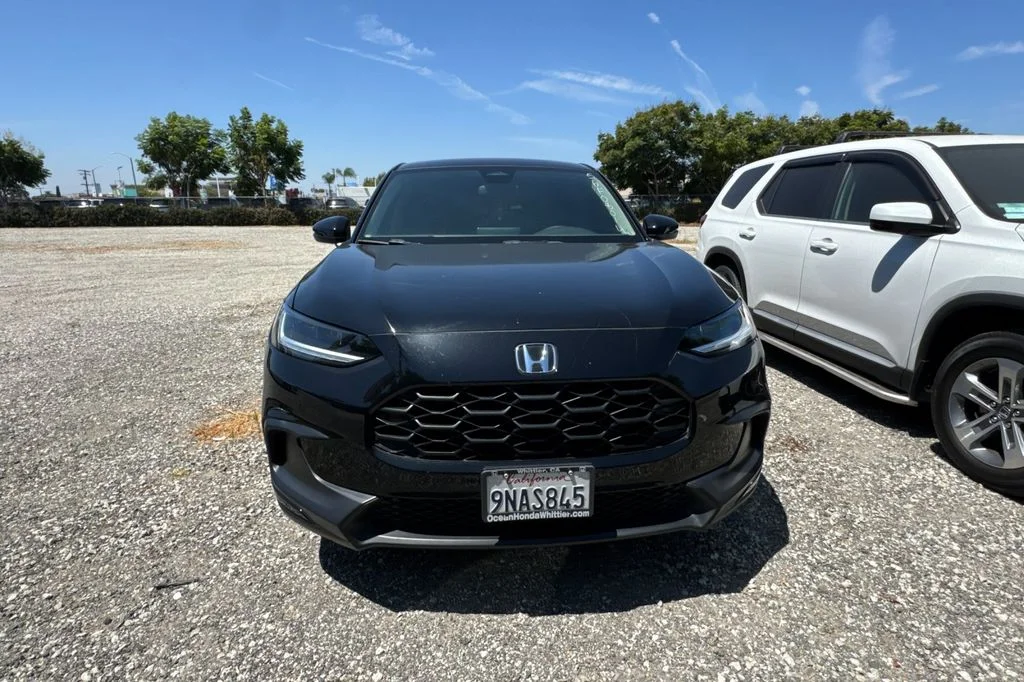 Certified Used 2025  Honda LX image 3