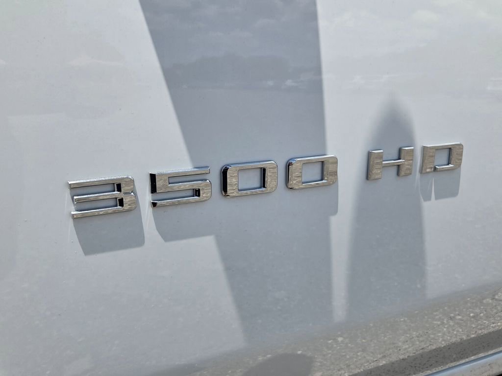 New 2026 Summit White Chevrolet Work Truck image 12