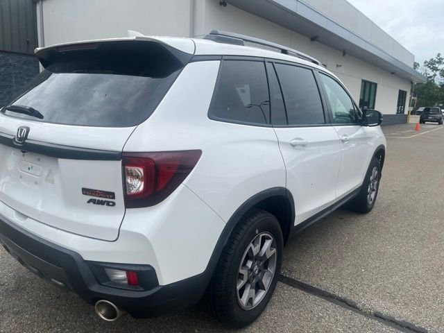 Used 2023 White Honda TrailSport image 3
